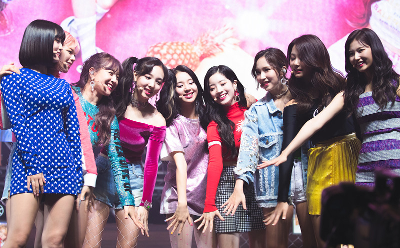 Integrantes de TWICE